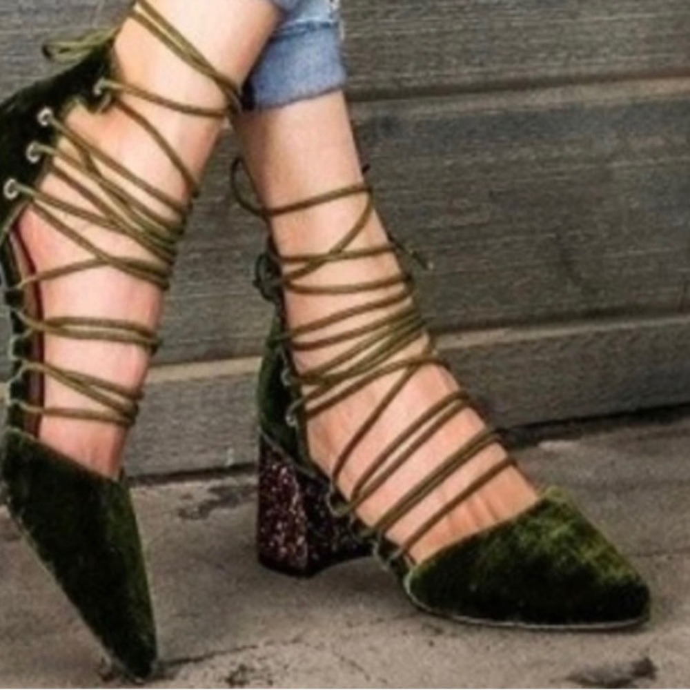 Mi.Mi Green Velvet Heels